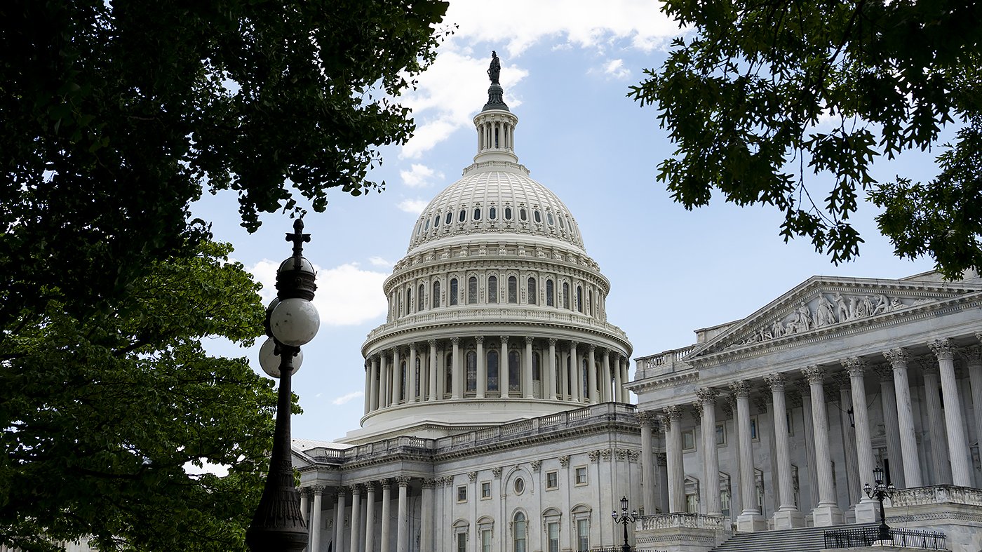 203 State Lawmakers Urge Congress to Block AI Preemption Provision