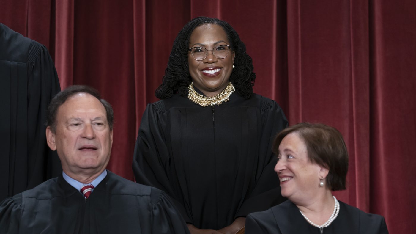 Alito and Jackson Clash as Supreme Court Fast-Tracks Louisiana Redistricting
