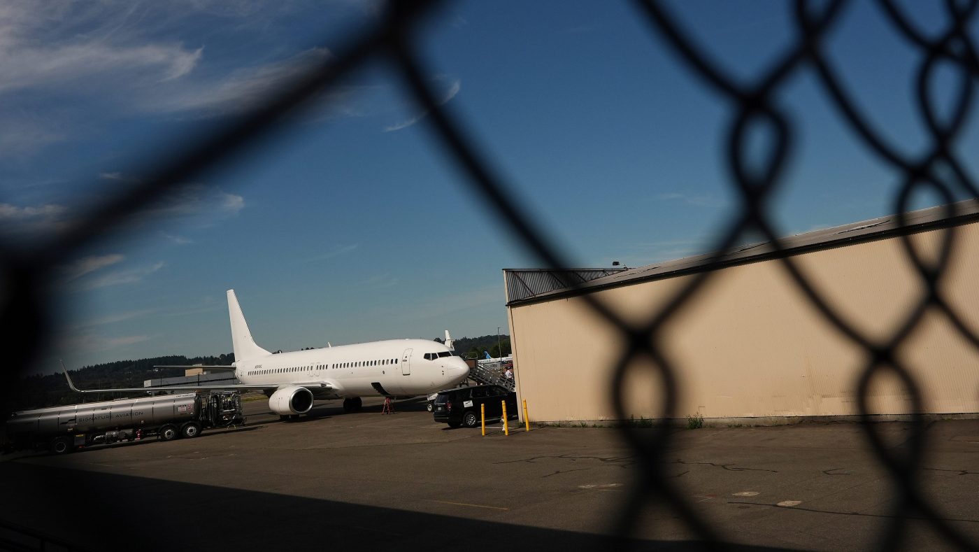 Appeals court dismisses challenge to Trump's Alien Enemies Act deportations