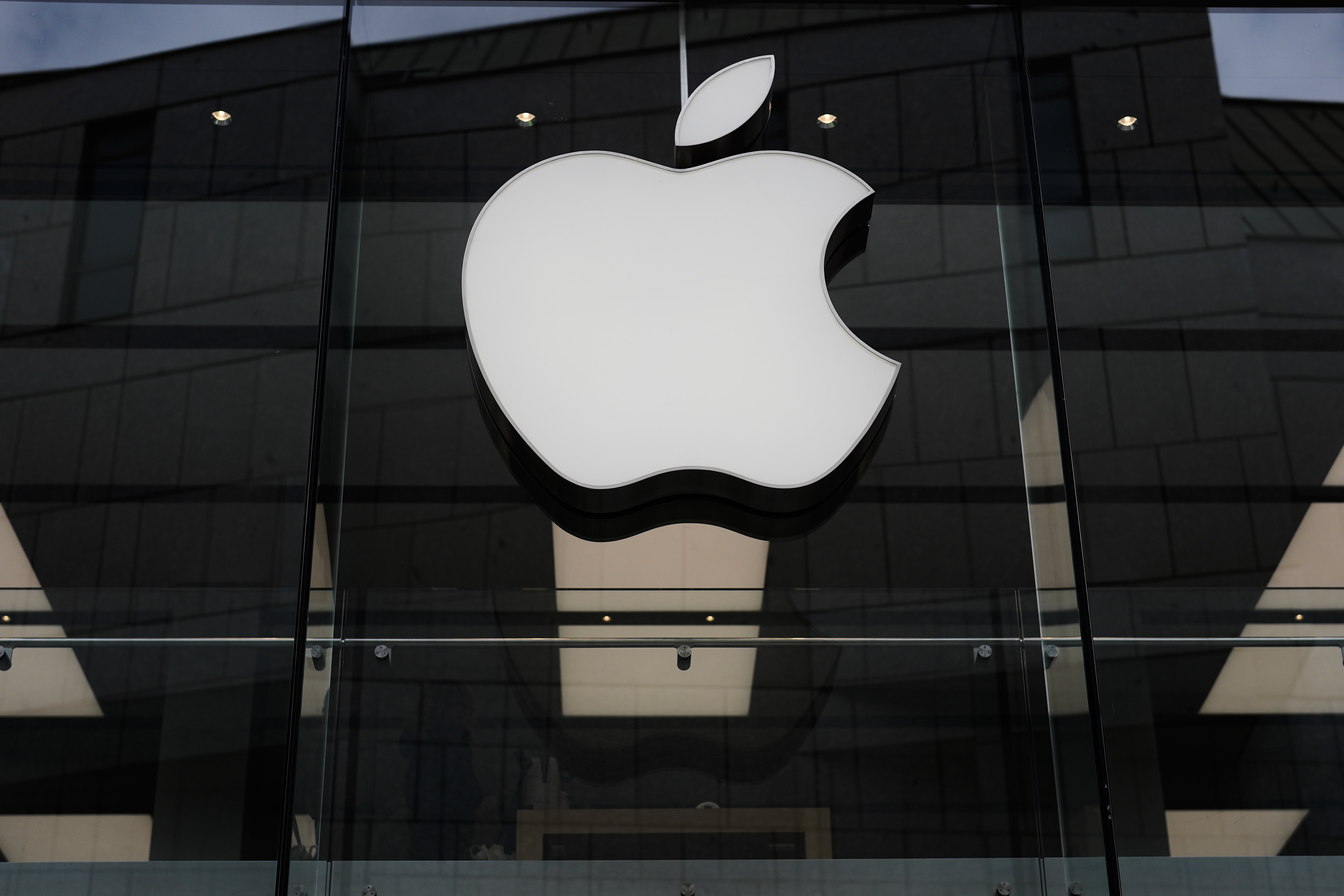 Apple reclaims global market cap crown from Nvidia
