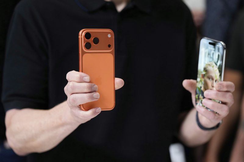 Apple's New iOS Update Brings Encrypted Text Alerts to iPhones