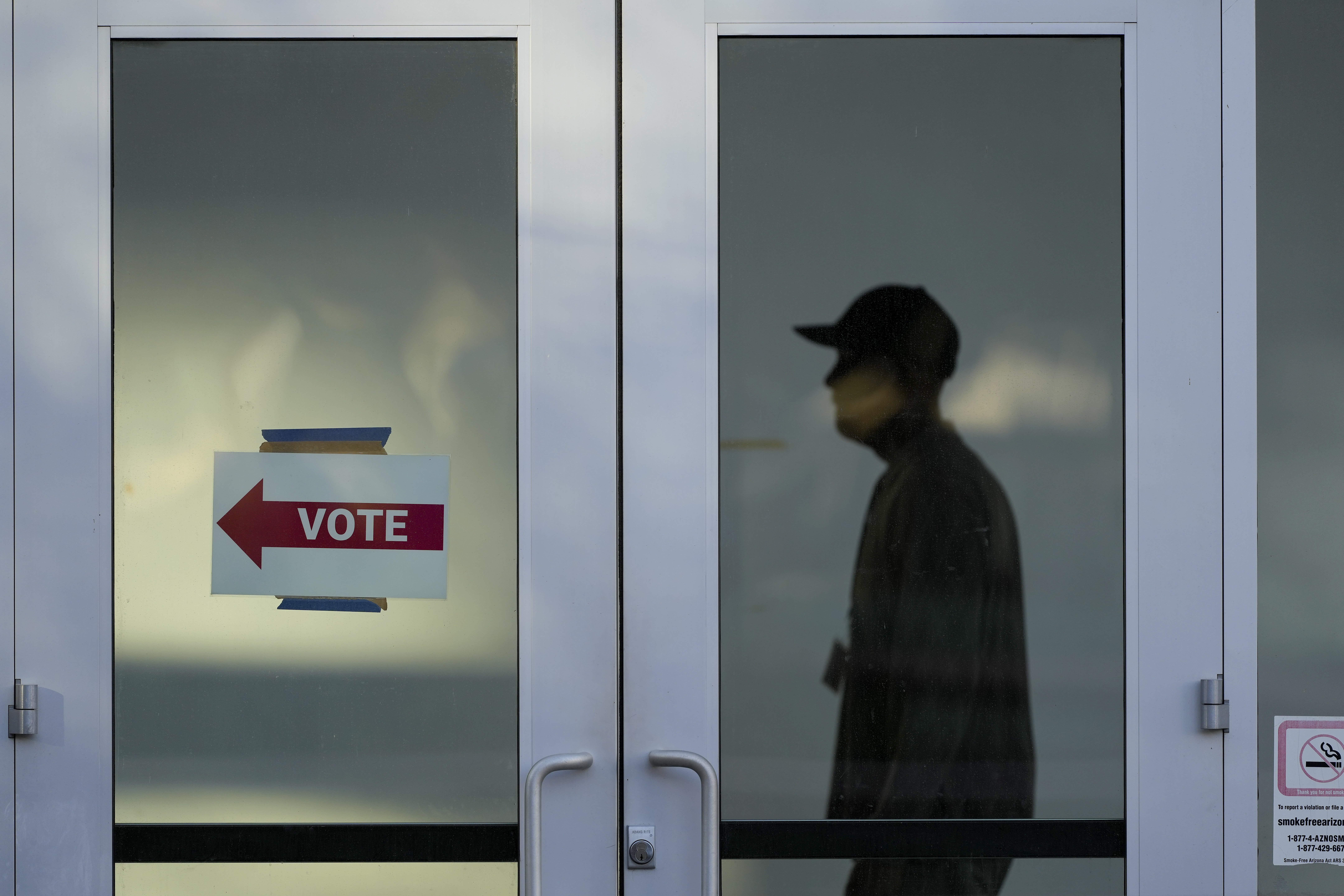 Arizona Primary Preview: Trump's Sway, Hobbs' Survival, and House Control at Stake