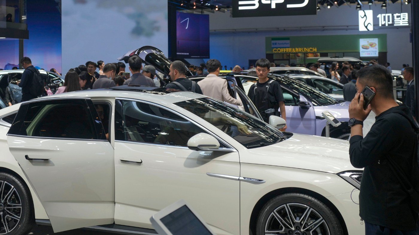 Auto lobby urges Congress to permanently block Chinese vehicles