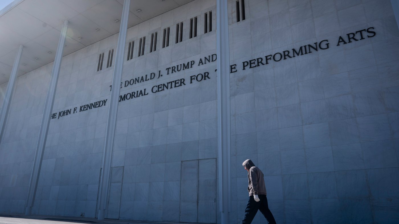 Beatty Files Motion to Block Trump Name from Kennedy Center, Citing Statutory Violation