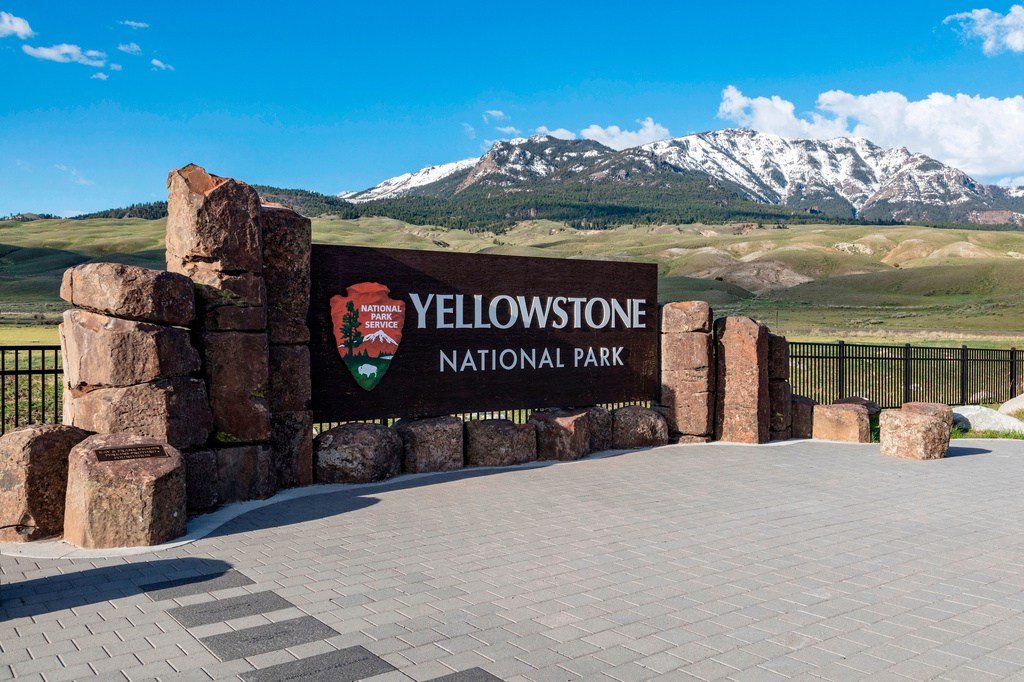 Bipartisan Bill Would Fund Park Repairs via Foreign Visitor Fee
