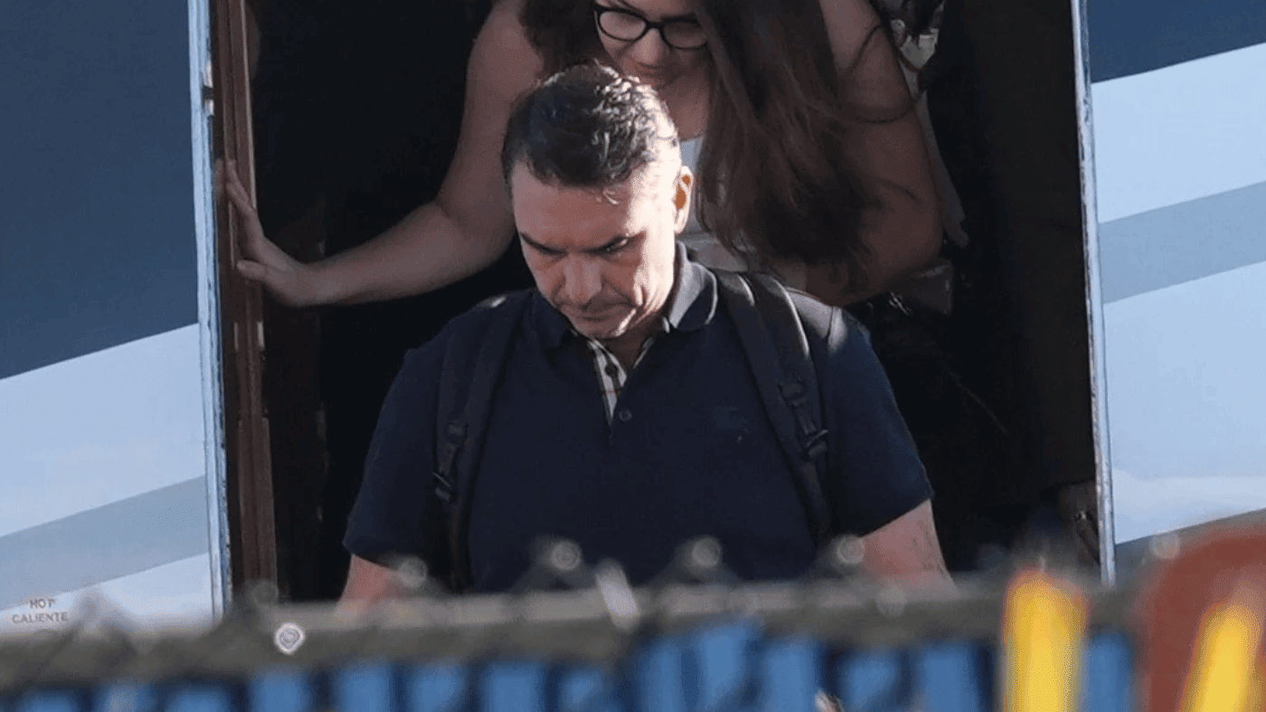 Bolsonaro's Son Arrives in Miami After Leaving Brazil Post-Election