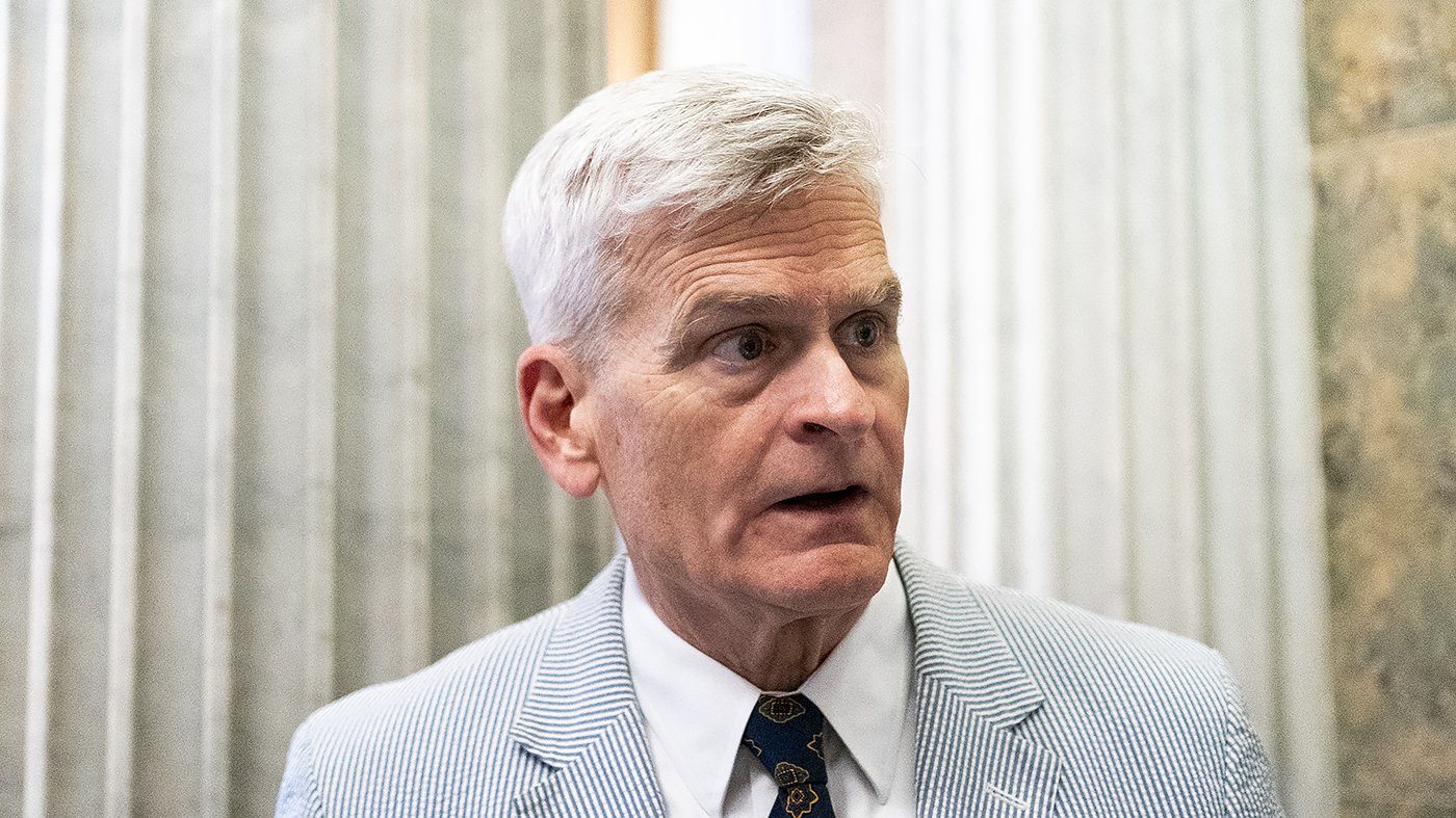 Cassidy Warns Trump's DNI Block Risks Lives as FISA Renewal Stalls