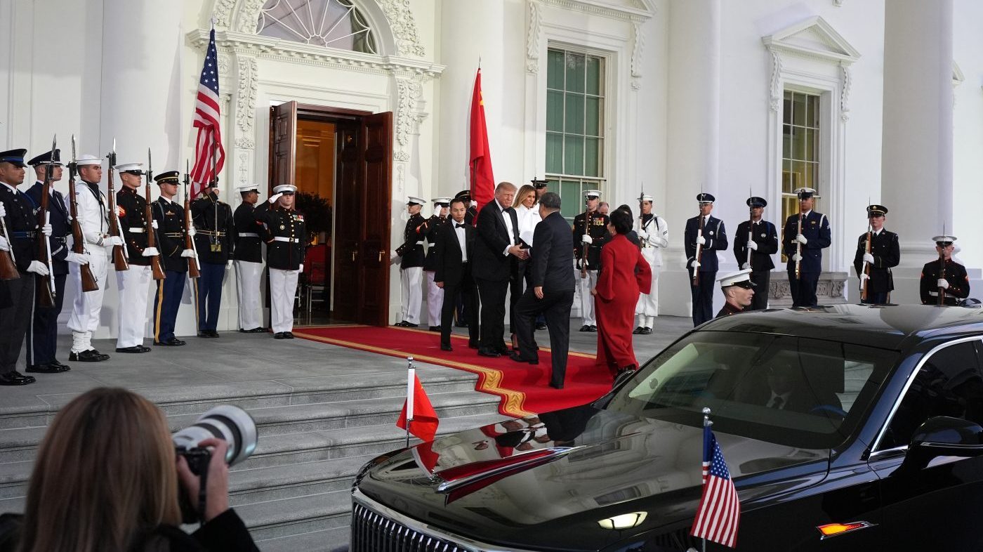 Chinese press clashes with US journalists, Secret Service at White House during Xi visit