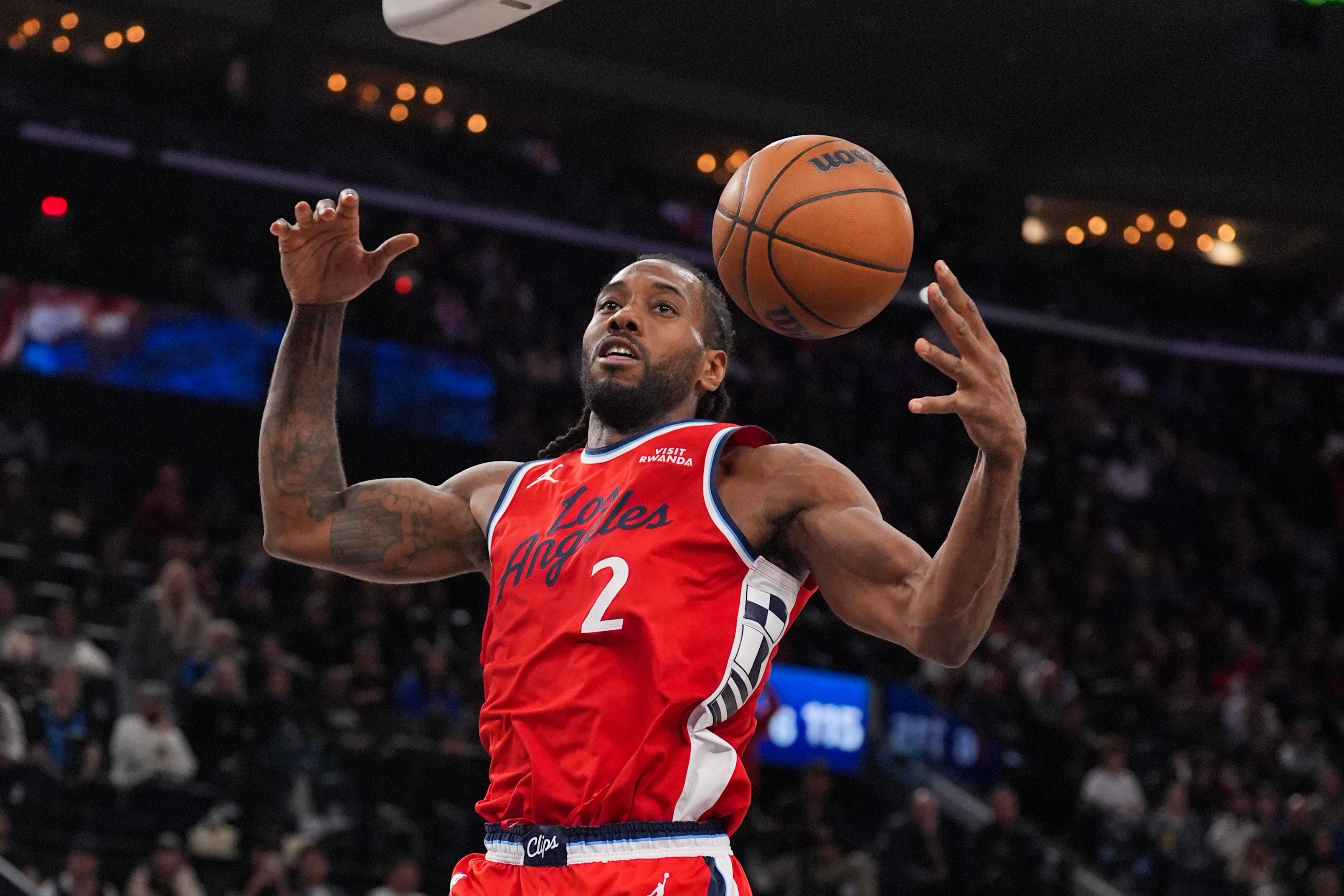 Clippers' Kawhi Leonard Deal Draws SEC, NBA Scrutiny of Daktronics