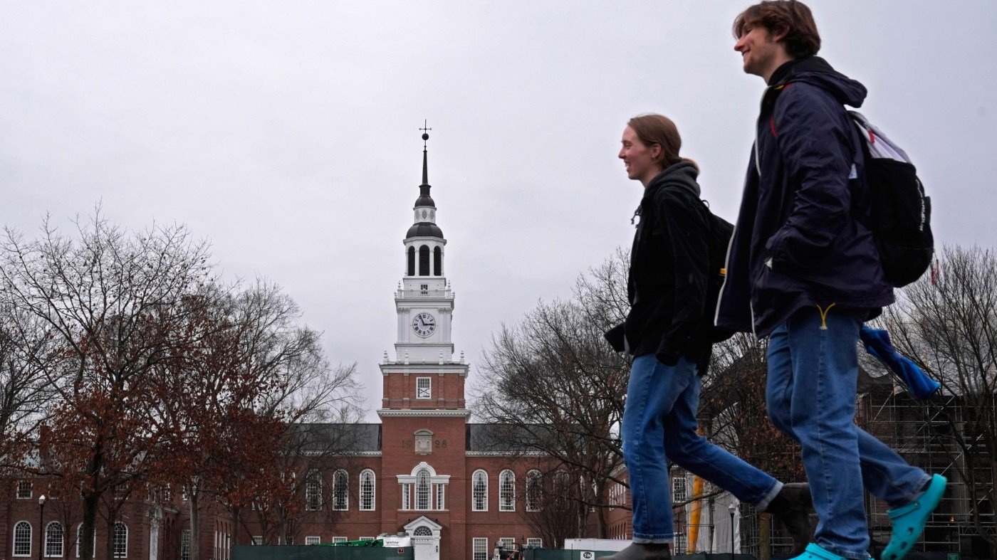 Colleges Cut Majors as Enrollment Cliff Reshapes Academic Offerings