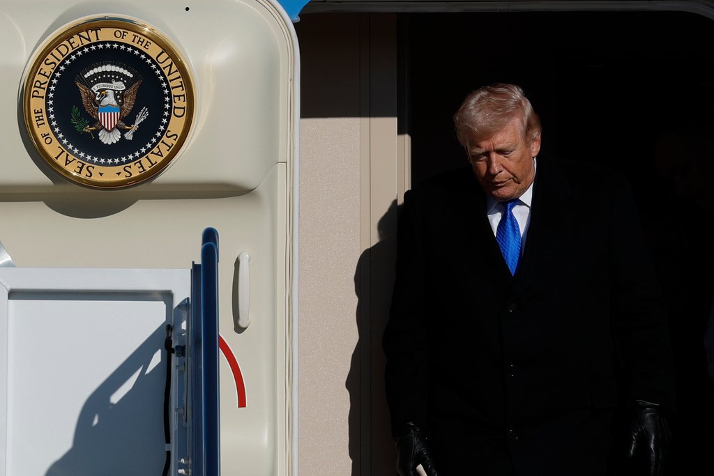 Congress Confronts Trump Over Iran War Funding Amid Constitutional Clash