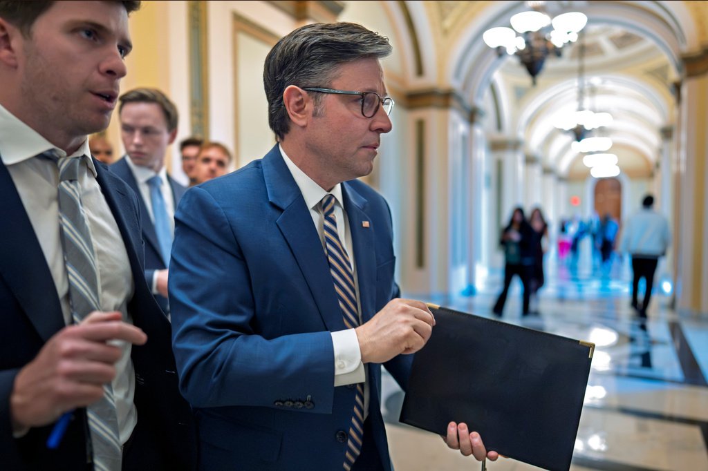 Congress Leaves for Recess with Spending Bills Unresolved