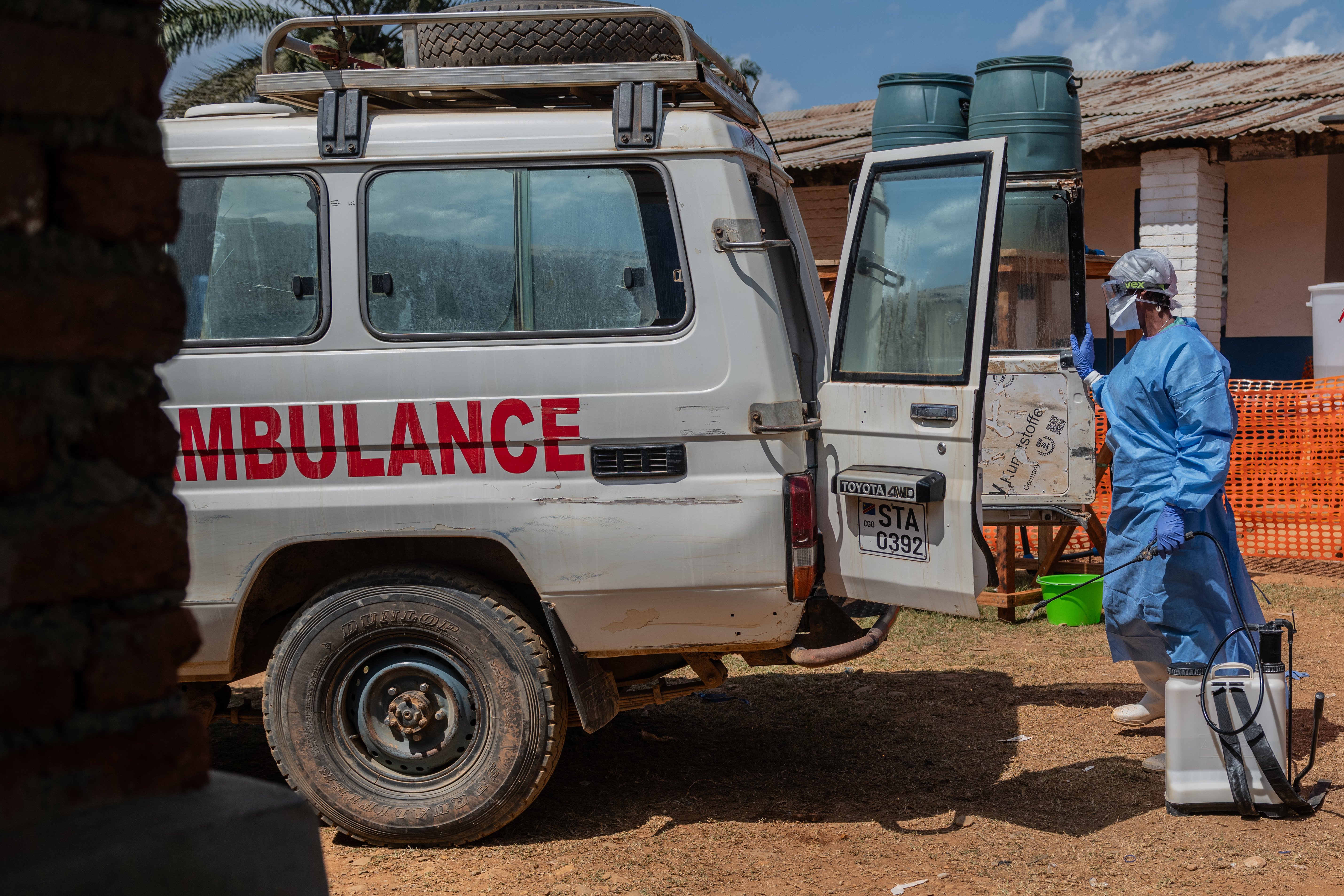 Containment at Source Seen as Only Effective Ebola Strategy as Outbreak Grows