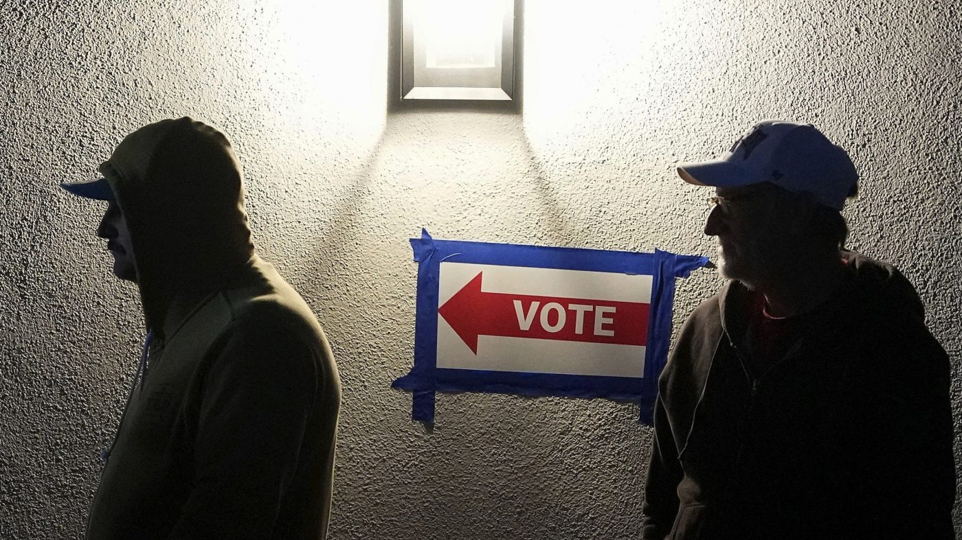 Cook Report Shifts 4 Governor Races Toward Democrats; Ohio, Arizona Key