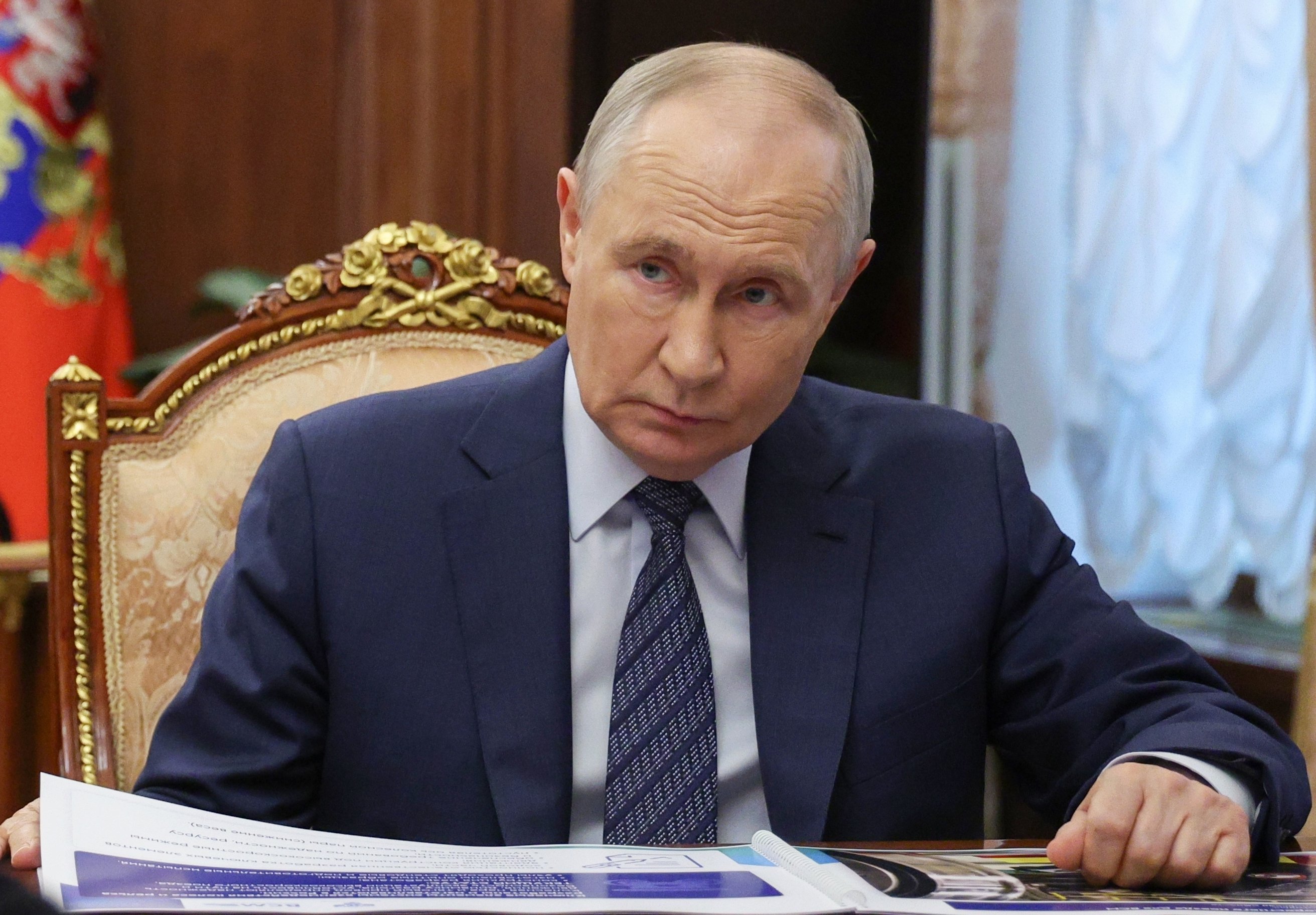 Cracks in Putin's Regime: War Dissent and Economic Strain Mount in Russia