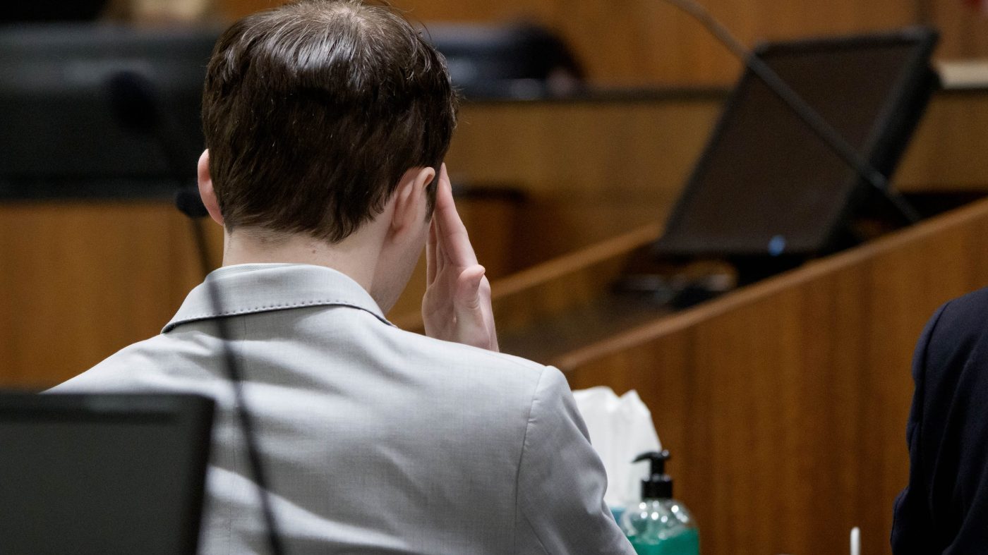 Defense: Kirk's Alleged Killer Didn't Endanger Crowd, Blocking Death Penalty