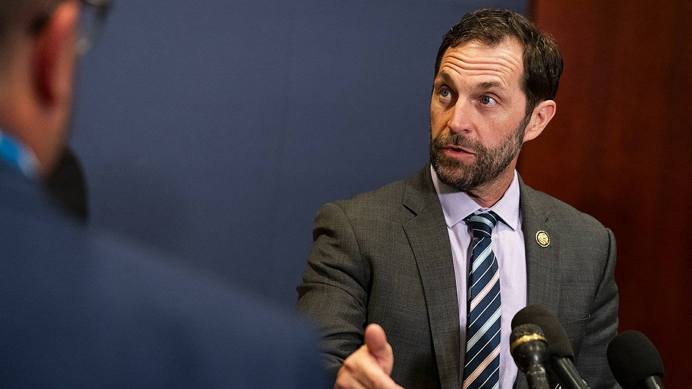 Democrat Rep. Crow Criticizes Hormuz Blockade as Strategic Gift to Russia