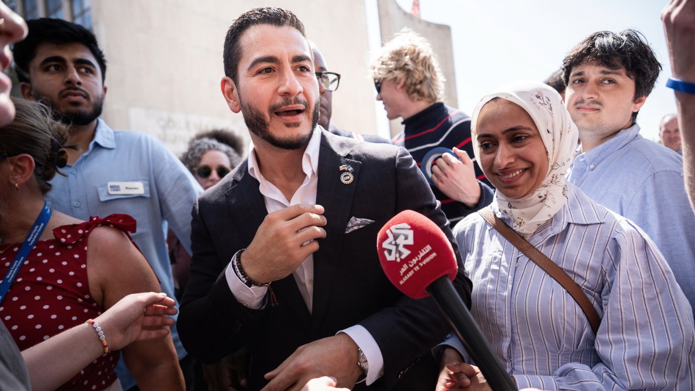 Democratic Socialist Surge Hands GOP a Fivefold Political Windfall