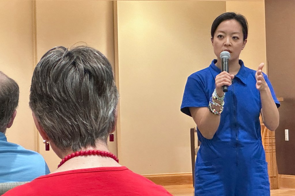 Democratic Socialists Face Constitutional Oath Dilemma After Platform Changes