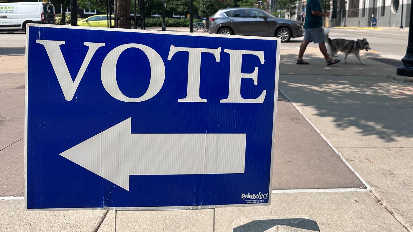 Democrats Hold 8-Point Advantage Over GOP in New Midterm Poll