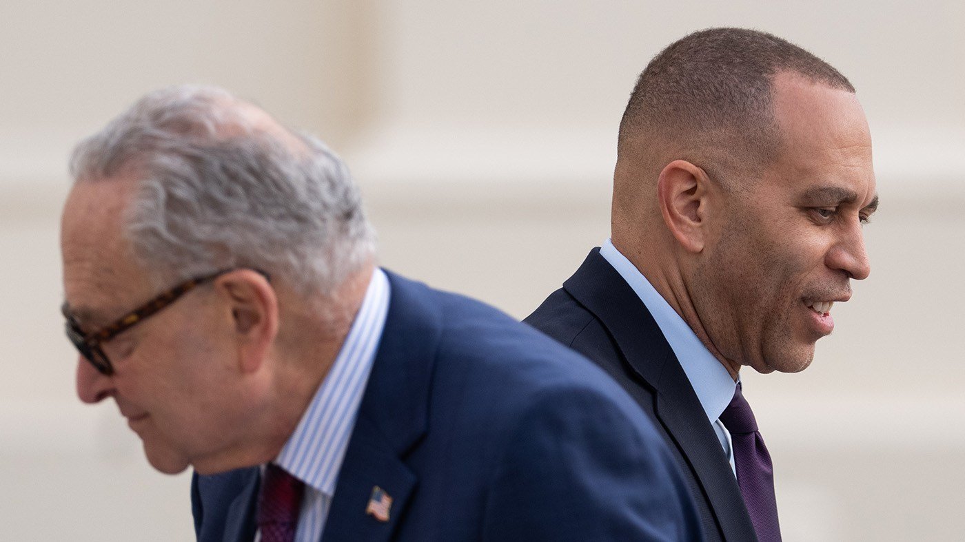 Democrats' Midterm Edge Built on Anger, Not Agenda