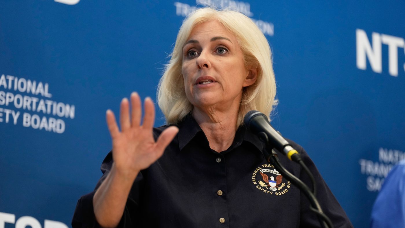 DHS Shutdown Delays NTSB Crash Investigation as TSA Staffing Crisis Hits Security Lines