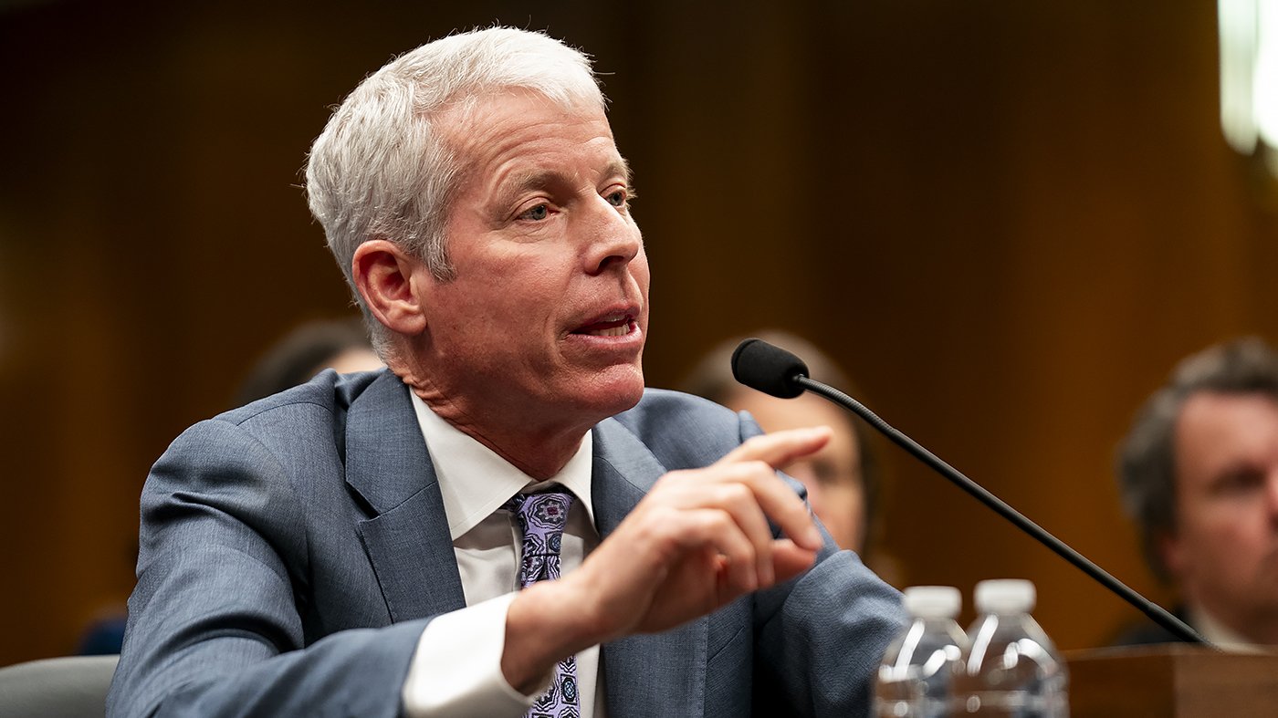 Energy Department kills Biden-era fast-track power line plan