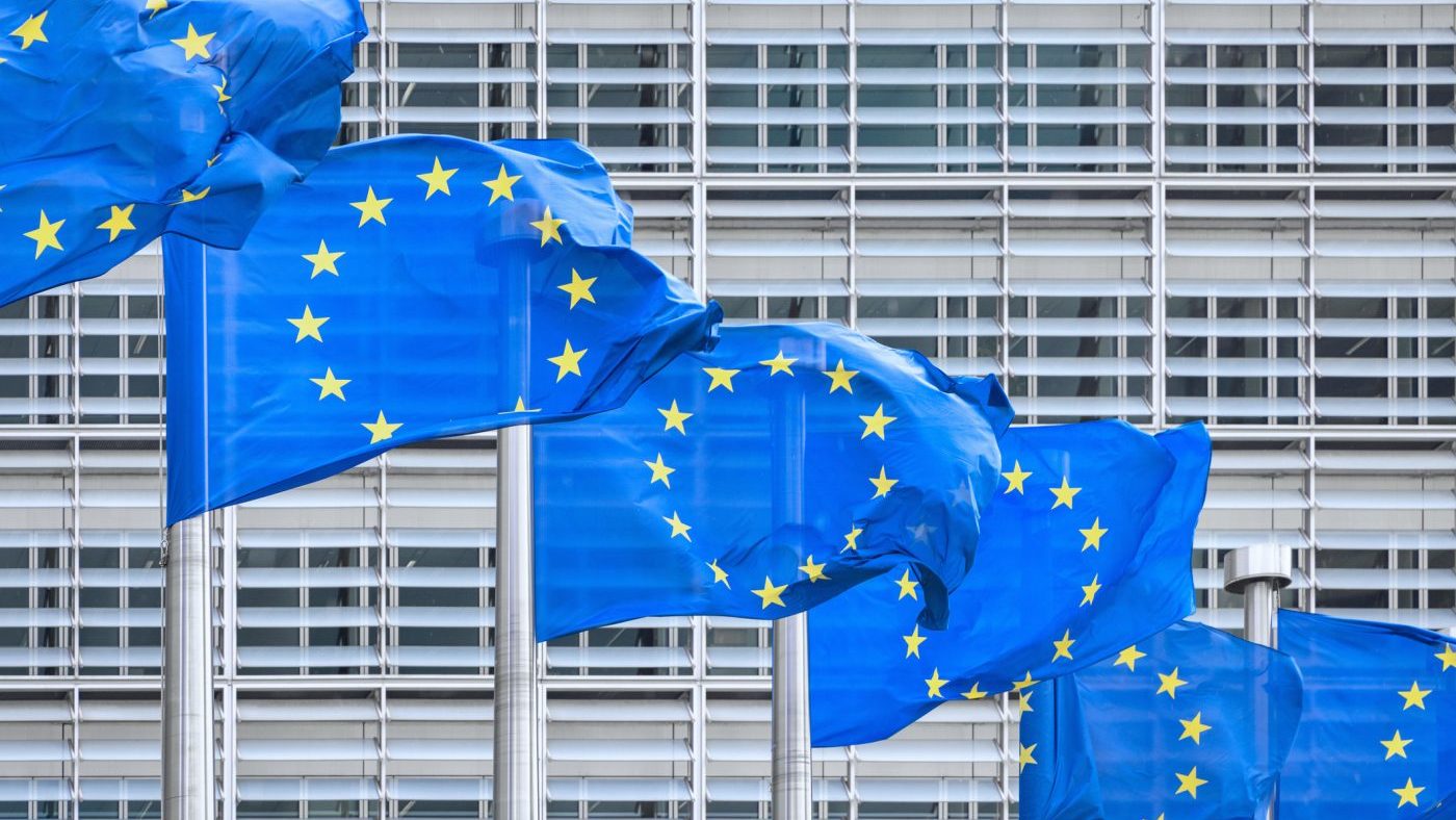 EU Weighs Child Social Media Ban Following UK, Australia Crackdown