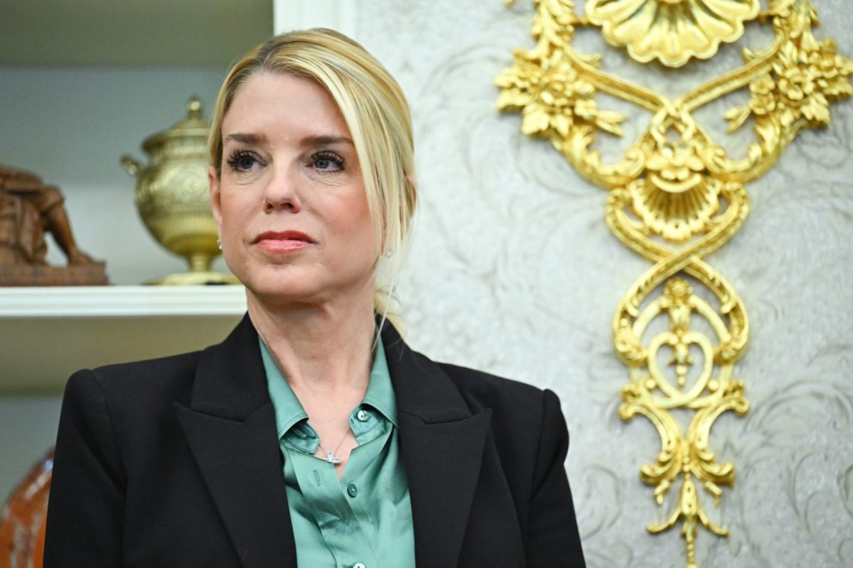 Ex-Attorney General Pam Bondi Reveals Thyroid Cancer Diagnosis, Treatment