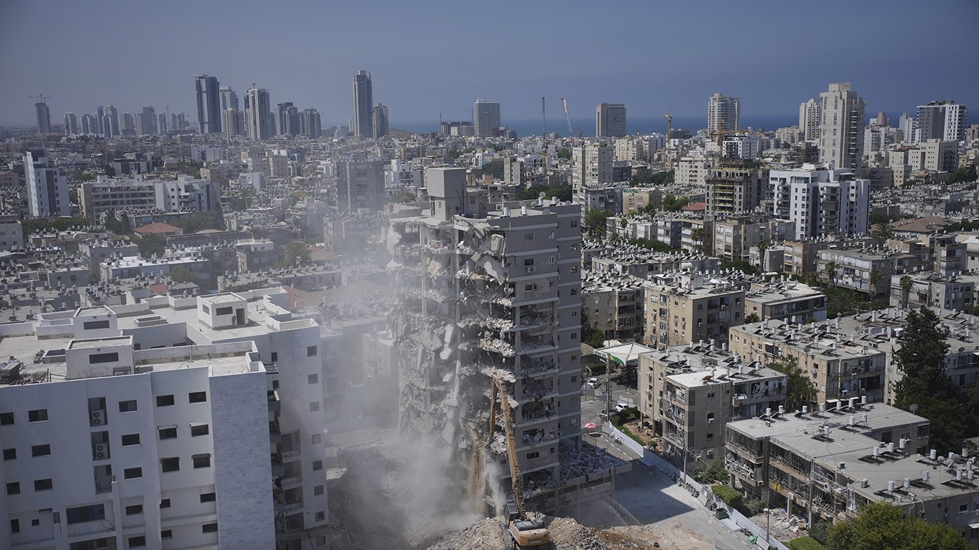 Ex-NATO Envoy: Iran Conflict's Global Shockwaves to Dwarf Iraq War Fallout