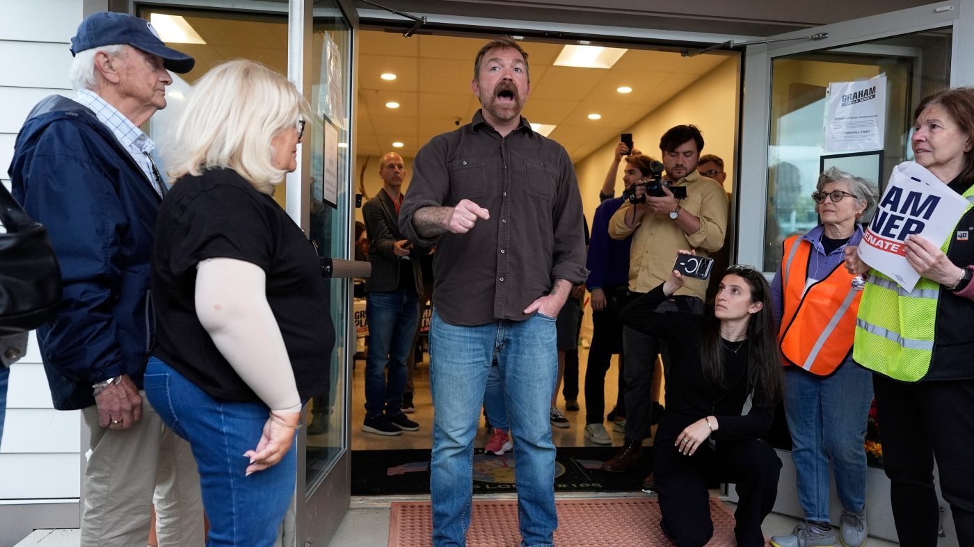 Ex-Platner Aide Urges Maine Democrats to Reject Candidate Before Primary