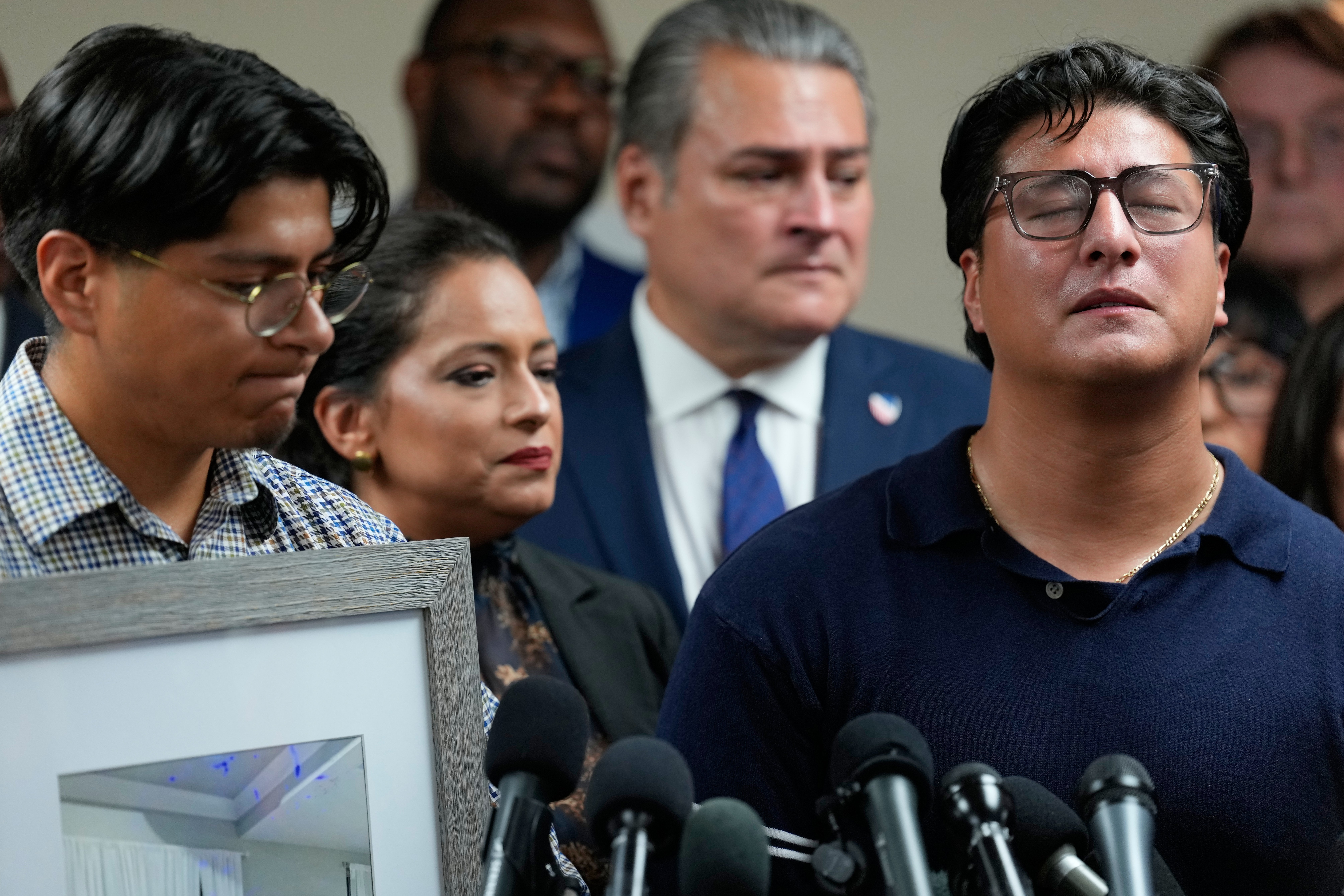 Family Demands Answers After ICE Officer Fatally Shoots Mexican Man in Houston