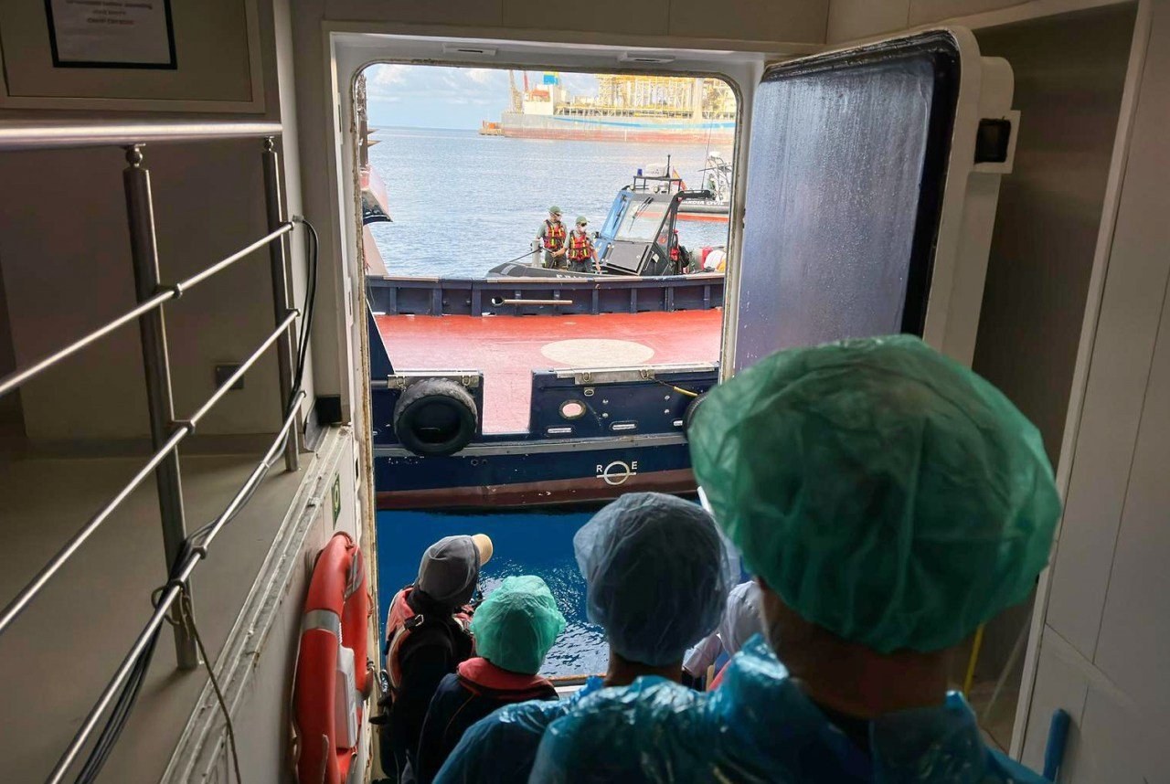 Five Cruise Passengers Exit Nebraska Hantavirus Quarantine, Others Remain
