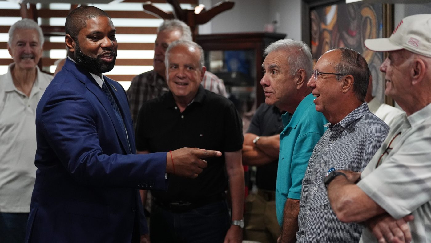 Florida and Alaska Primaries Set Stage for Key Races as Meta Trial Begins