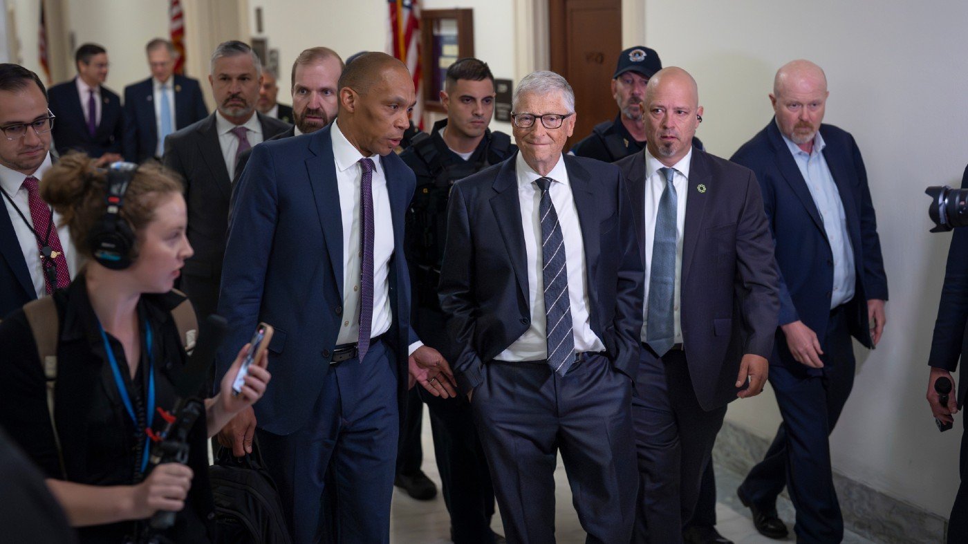 Gates Denies Victimizing Anyone, Admits 'Grave Error' in Epstein Ties to House Panel