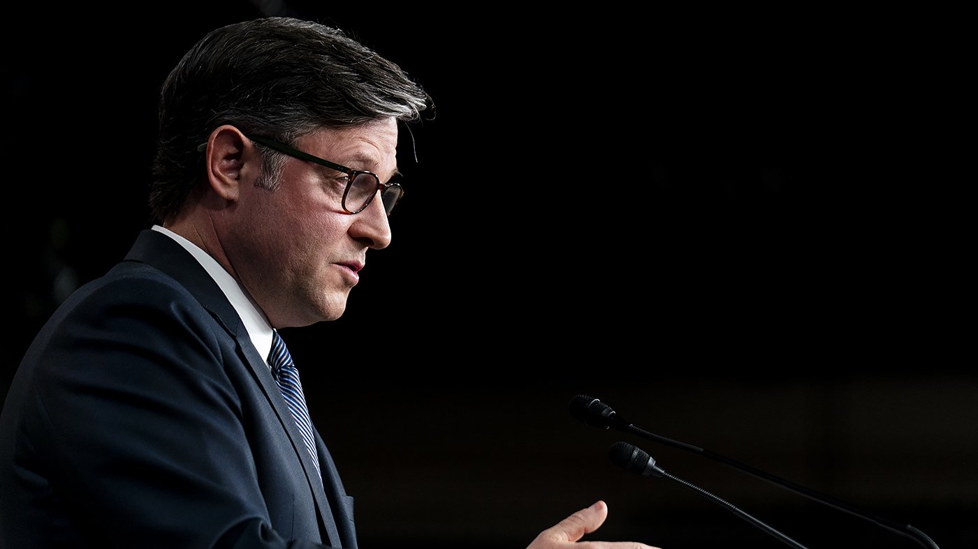 GOP Faces Dual Deadlines on Immigration Funding and FISA Renewal