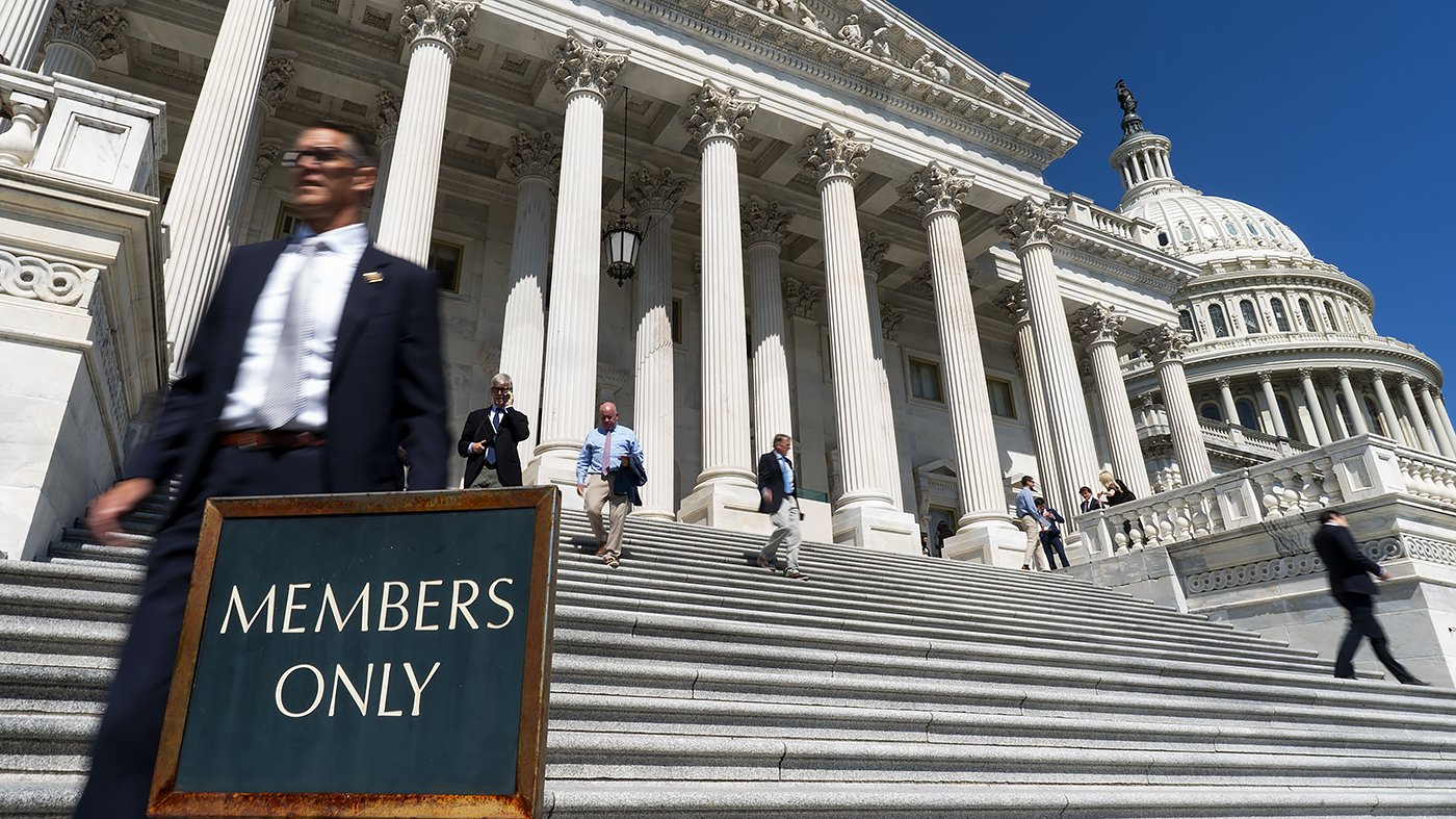 GOP Leaders Spin Legislative Wins as Midterm Bright Spots Amid Grim Polls