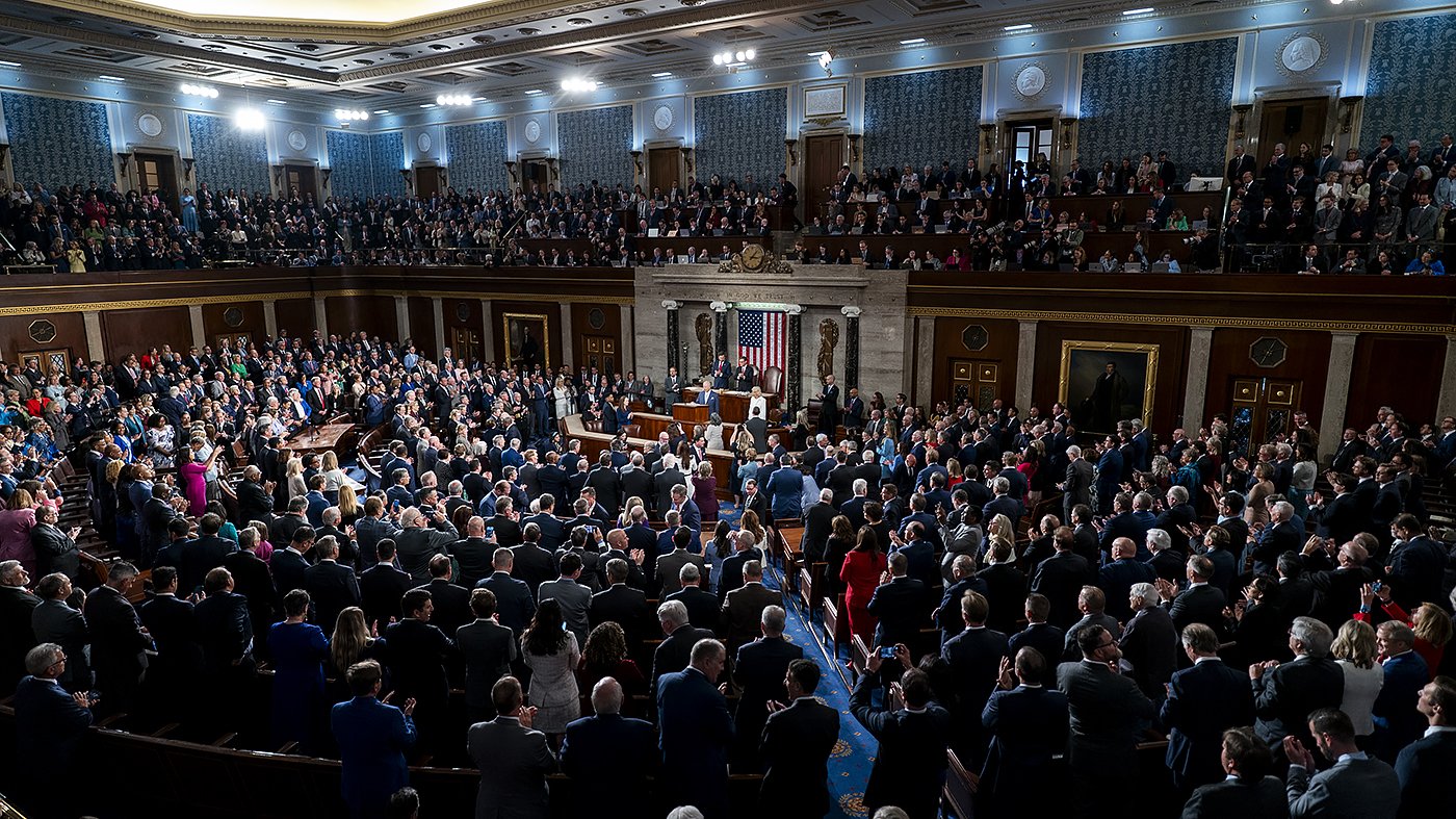 GOP Mocks Democrats for Cheering King Charles After 'No Kings' Slogans