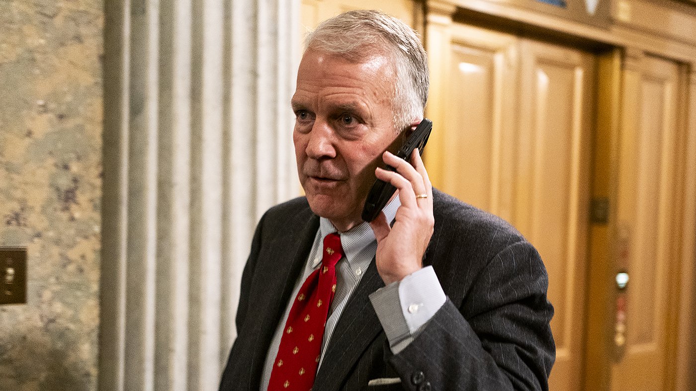 GOP Senators Accuse Alaska Candidate of Voter Confusion Scheme in FEC Complaint