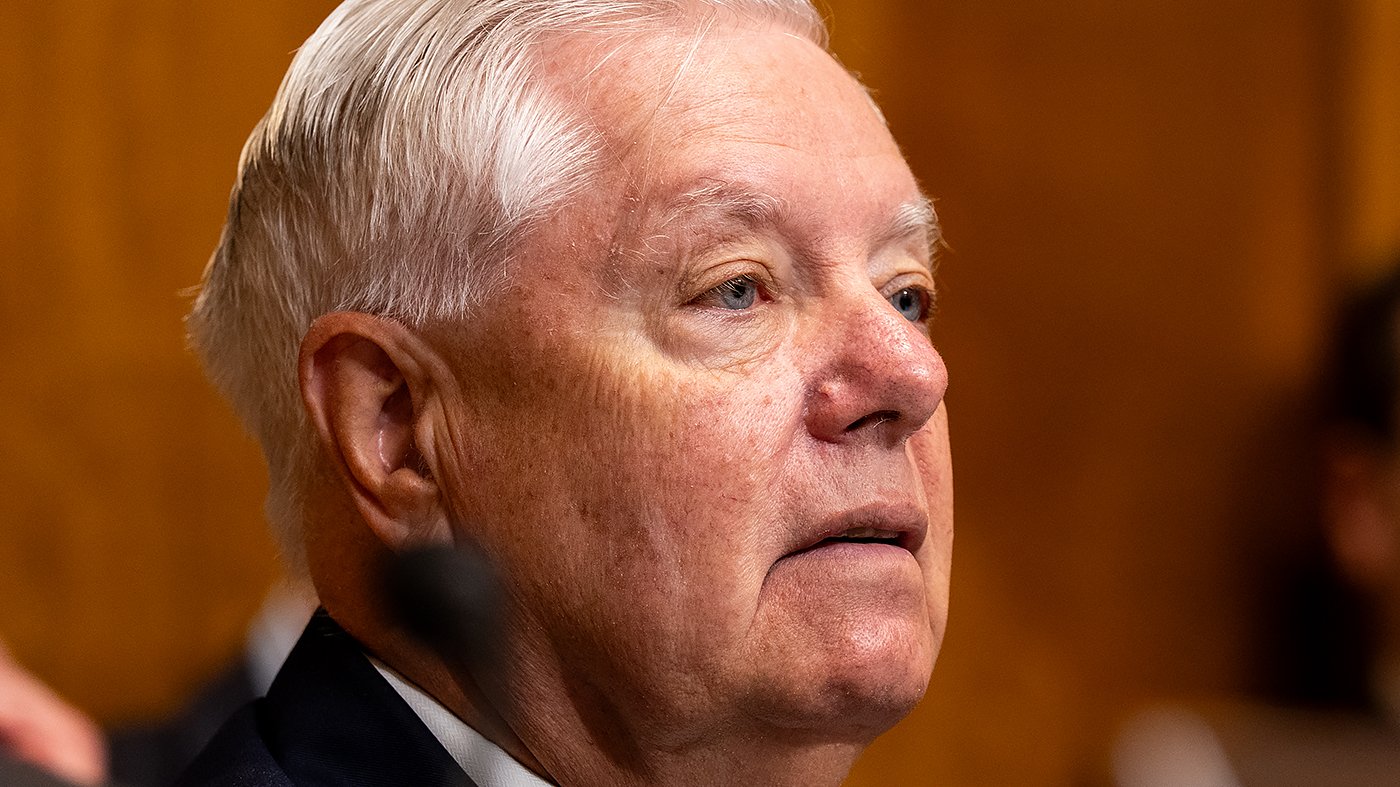Graham Predicts Iran Deal Collapse, Warns of Military Action