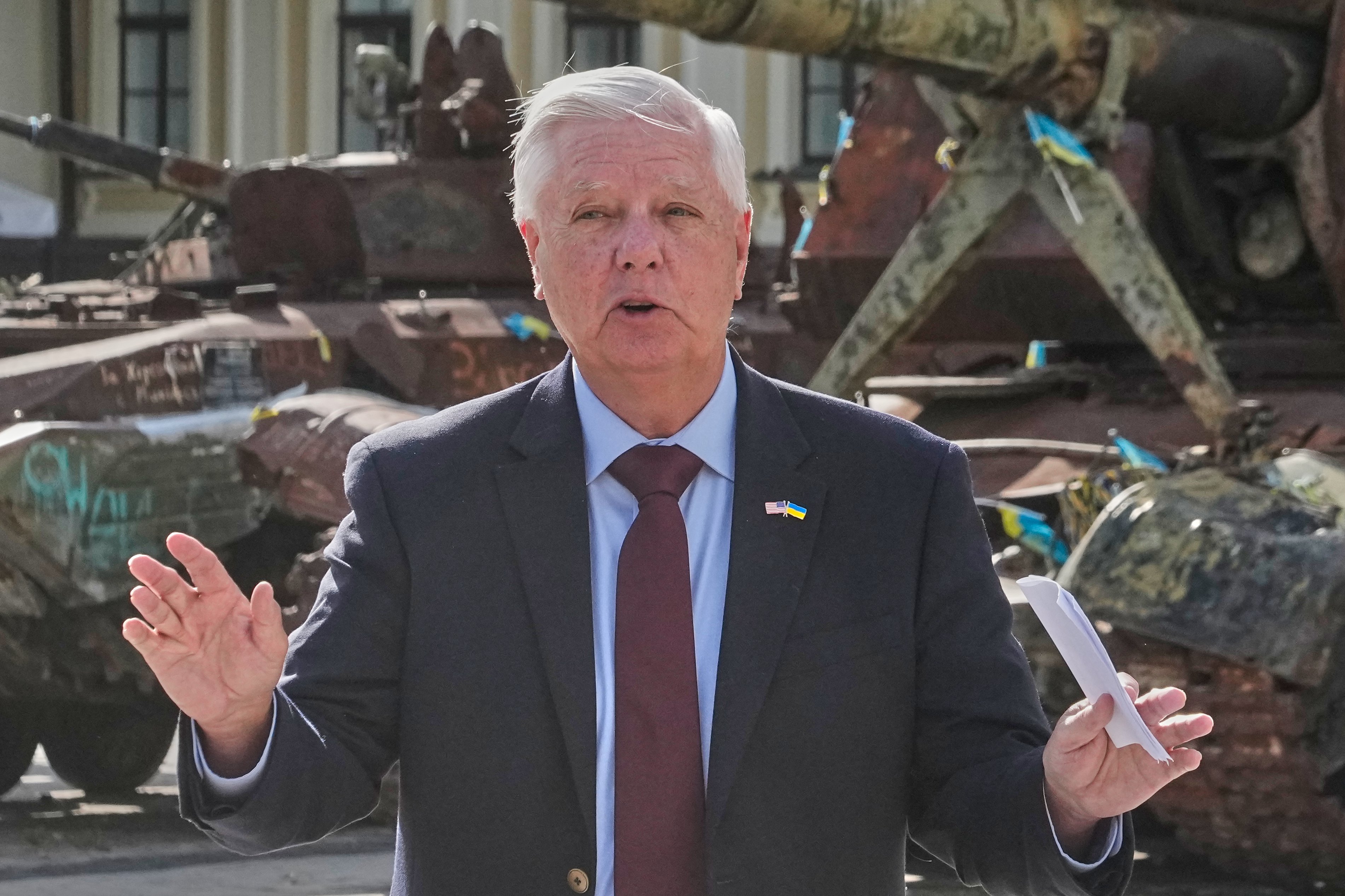 Graham's Death Reshapes Ukraine Policy; Trump Urged to Act on Iran, Taiwan