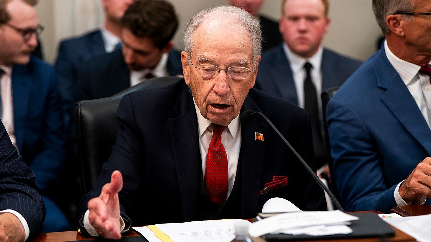 Grassley urges Trump to halt diesel exports as prices soar