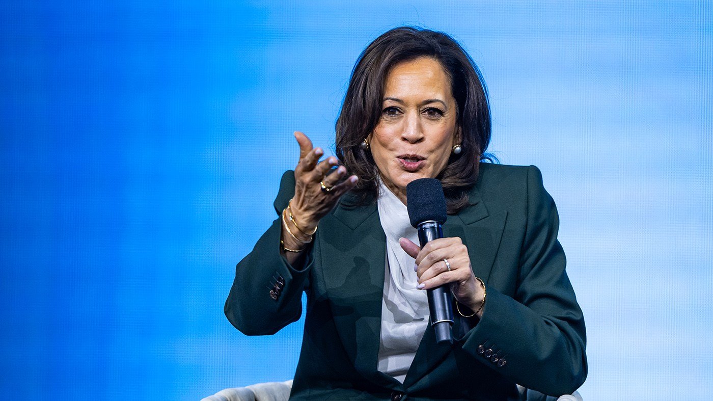 Harris's 2026 Role Splits Democrats in Tight Races