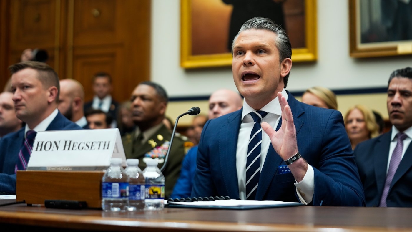 Hegseth Clashes with Khanna Over Hidden Costs of Iran War