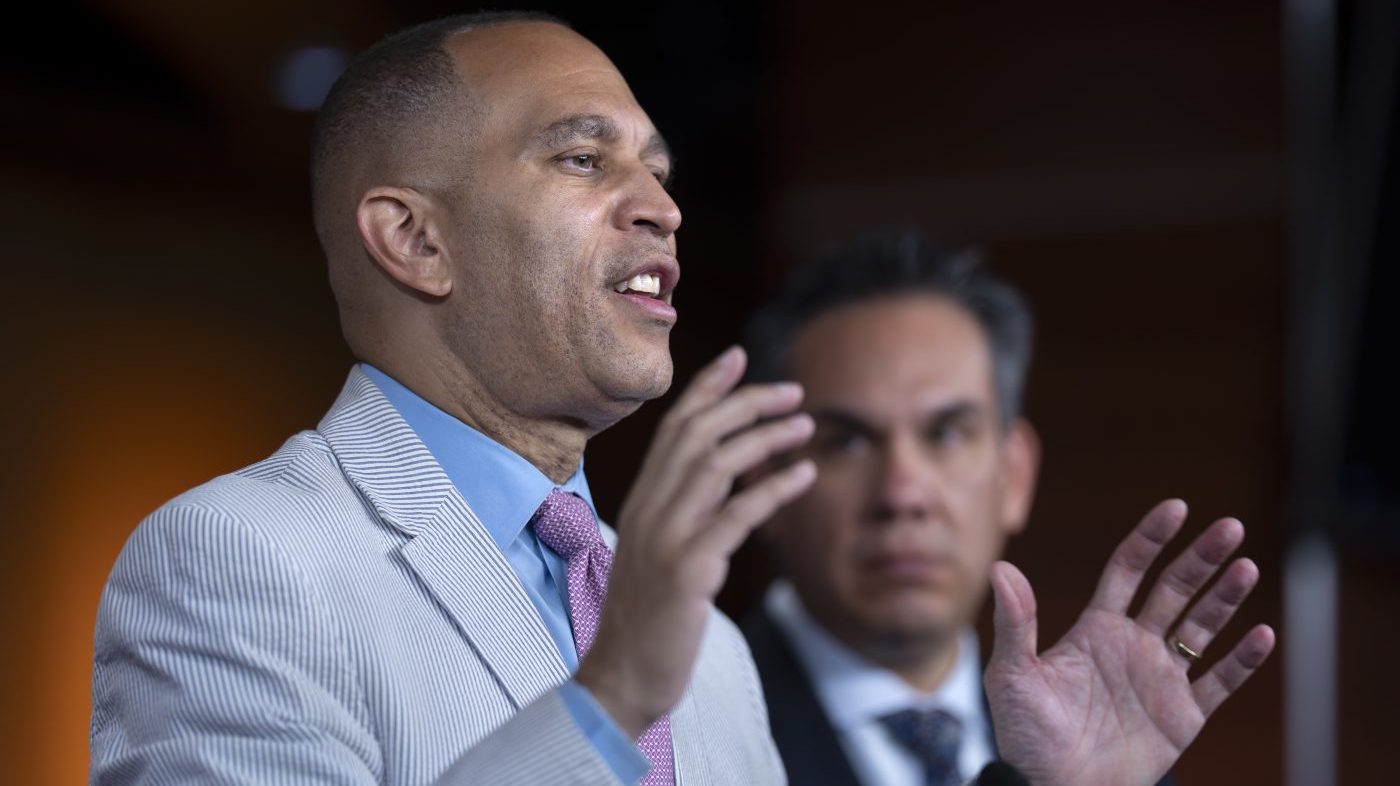 House Democrats Hold Press Conference to Counter Trump Agenda Ahead of Midterms