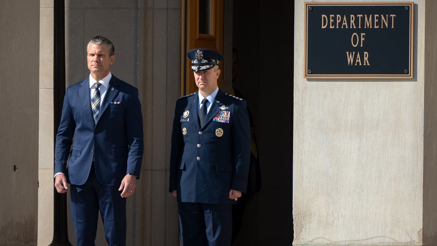House GOP rebels threaten to sink Pentagon funds over Trump's Russia stance