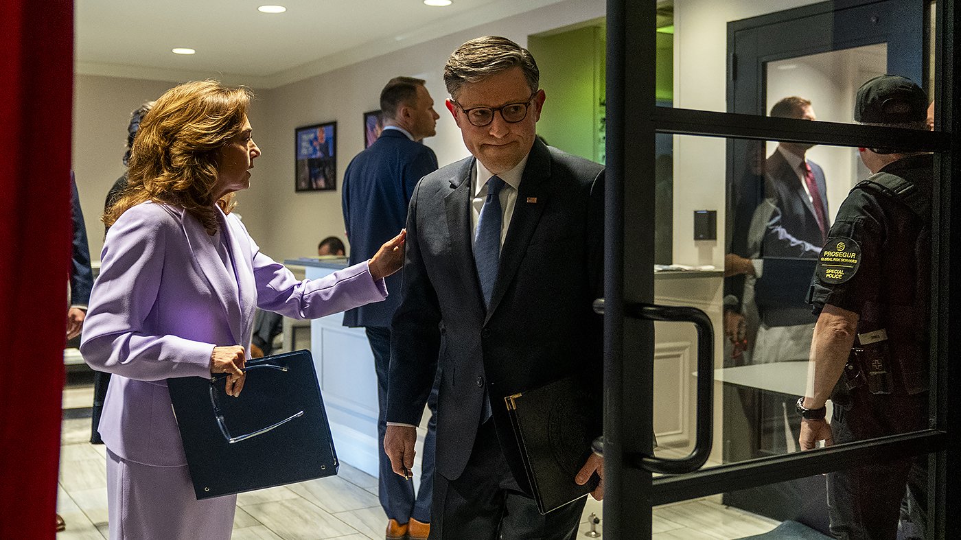 House GOP Standoff Enters Third Week as Johnson Struggles to Break Hard-Liner Revolt
