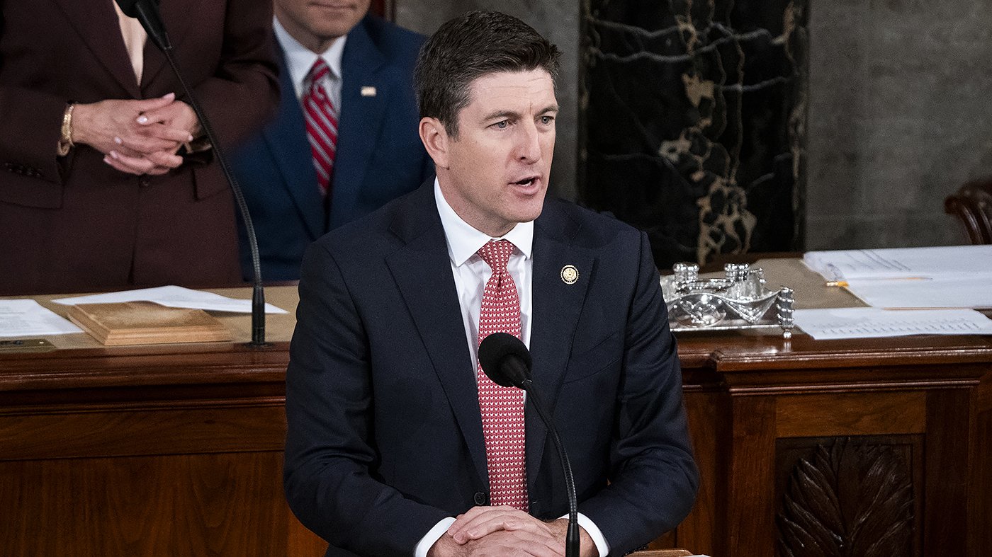 House Passes GOP Stock Ban with Voter ID Rider, 13 Democrats Cross Aisle