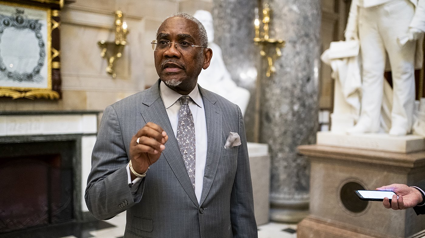 House Passes Resolution to Halt Iran Conflict, Defying Trump