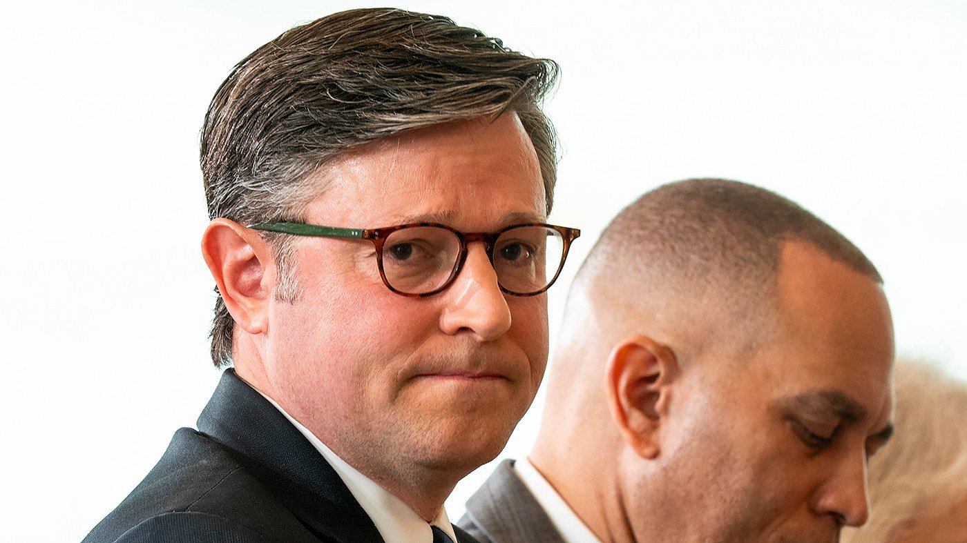 House returns to avert shutdown, censure Edwards, and rebuke socialism